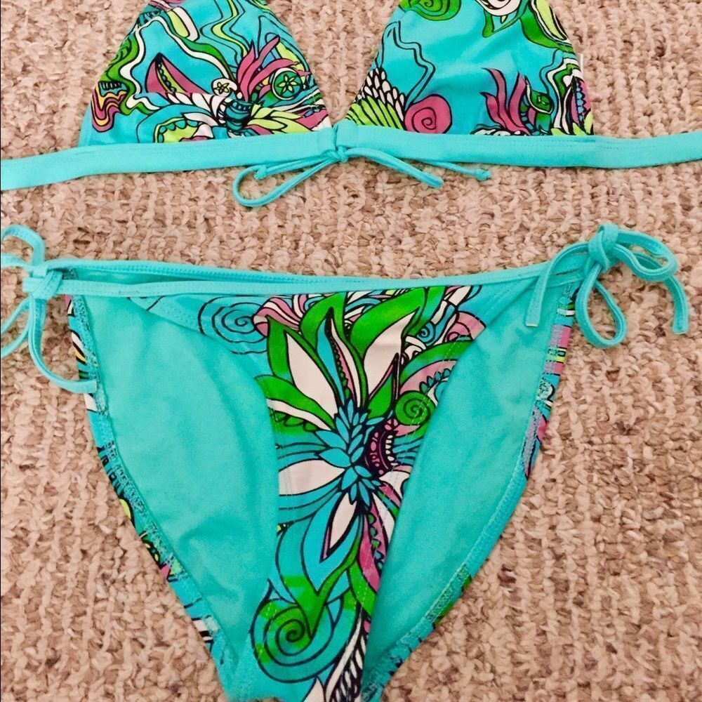 Beautiful bikini by Body Glove
